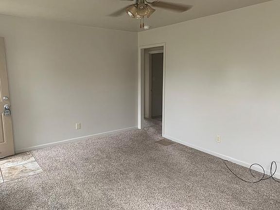 3rd image of 621 S Albert Ave