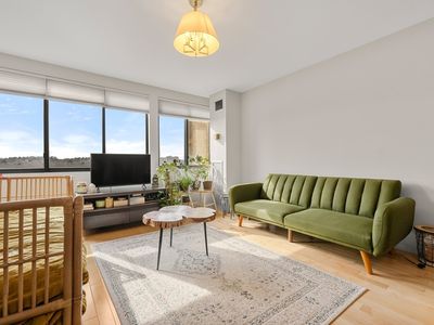 1731 Beacon St APT 808, Brookline, MA, 02445