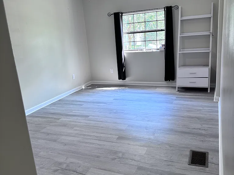 1816 Atkamire Dr — Photo 8