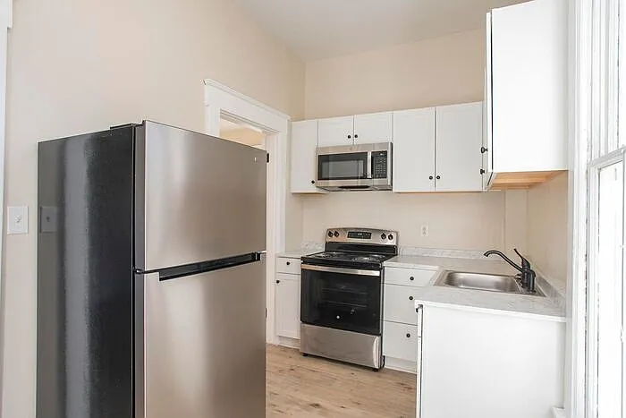 1 bed, 1.0 bath, 568 sqft, $900 — Photo 4