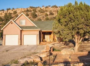 2788 N Foothill Dr, Apple Valley, UT 84737