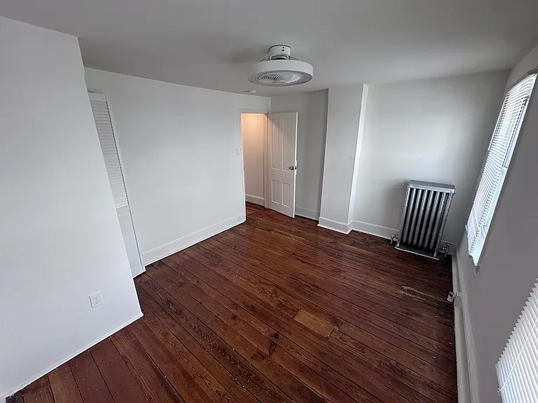 2229 E Ann St — Photo 15