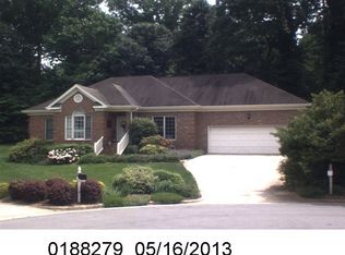 1405 Hatherleigh Ct, Raleigh, NC 27612