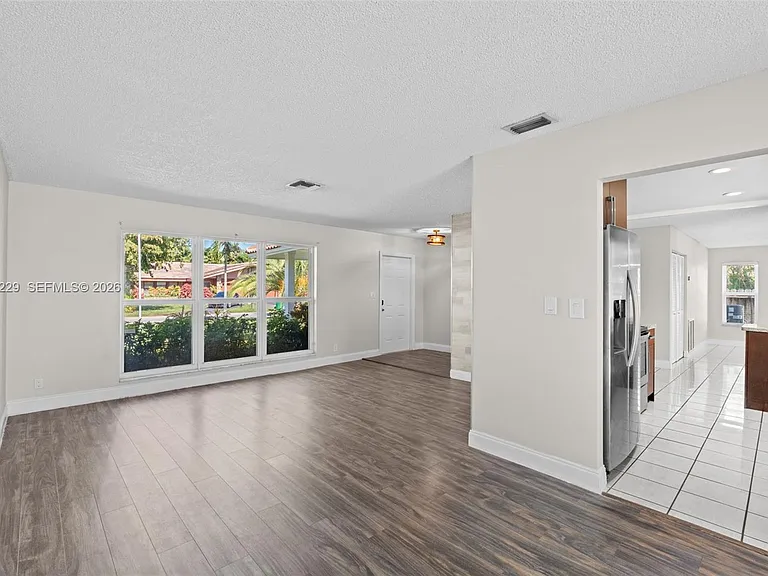 3165 NW 116th Ave — Photo 8