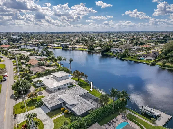 7531 Pine Tree Lane, Lake Clarke Shores, FL 33406