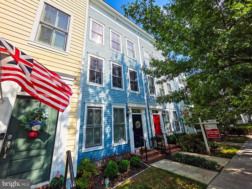 729 N Alfred St