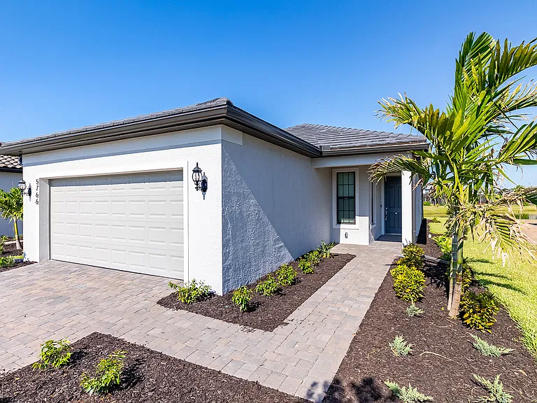 5766 Silverside Pine Ct — Photo 3
