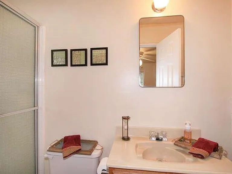 343 F St — Photo 13