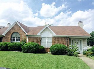 2 Holly Hill Ln, Portsmouth, VA 23702