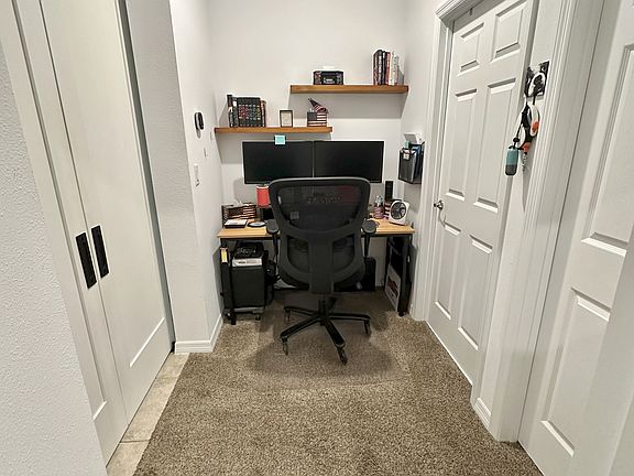 Guest Hallway (2nd bathroom and 2nd bedroom)