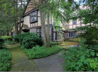 2590 Coventry Rd, Shaker Heights, OH 44120