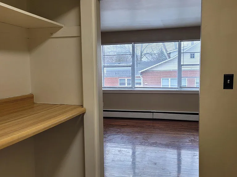 1112 Finley Ave #12B — Photo 11