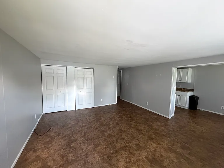 432 S Grand Ave #432 — Photo 2