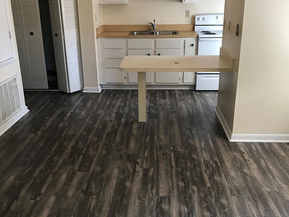 1st image of 5300 NE 14th Ave APT 2