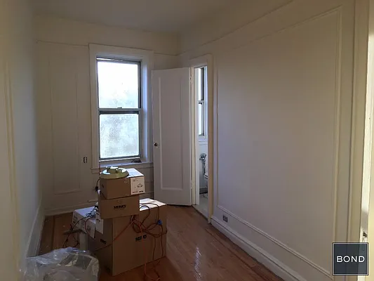 Rented by Bond New York | media 16