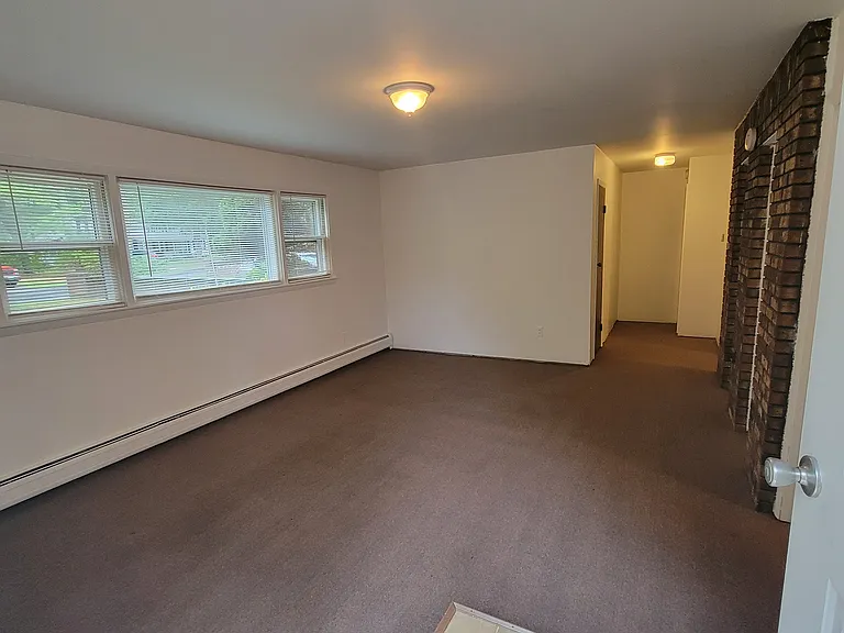 14 Brook St #3 — Photo 3