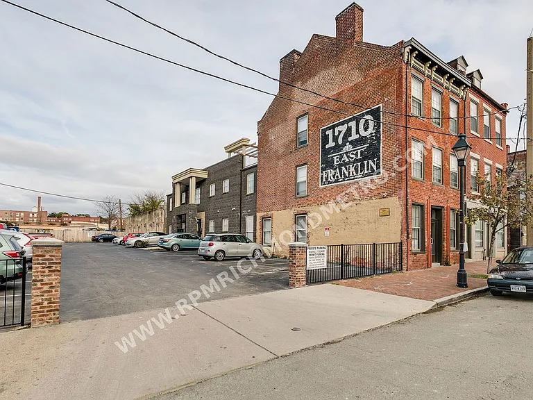 1710 E Franklin St — Photo 20