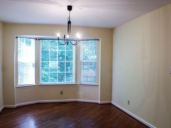 3rd image of 6410 Sugar Maple Ct
