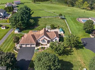 73 Zieglers Ln, Mohnton, PA 19540
