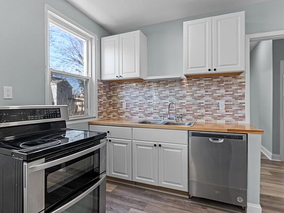 5th image of 4721 Section Ave Unit A