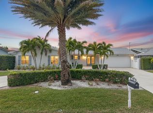 136 Windward Is, Clearwater, FL 33767