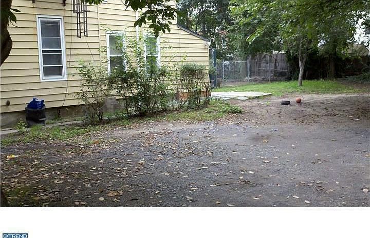 2nd image of 42 Franklin St