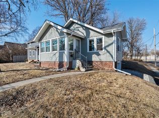 3001 Center St, Des Moines, IA 50312