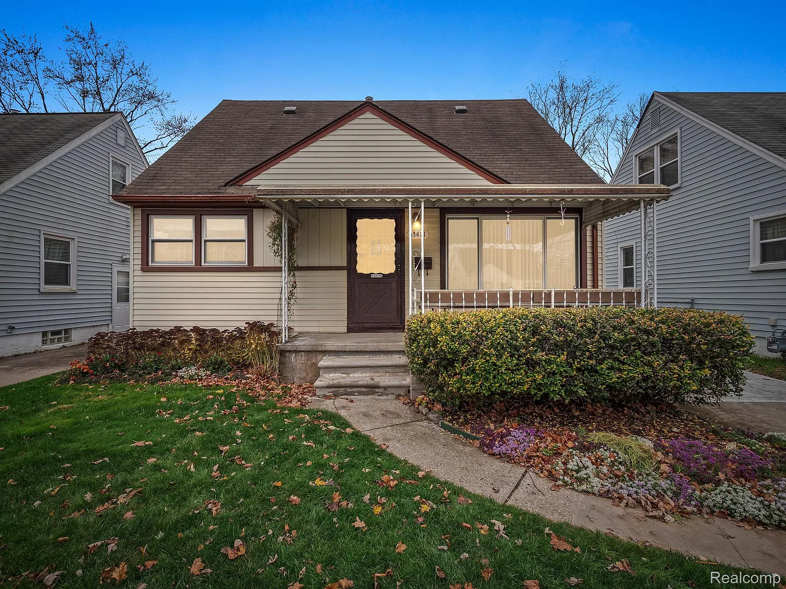 3 bed, 1592 sqft, $1,690 — Photo 1