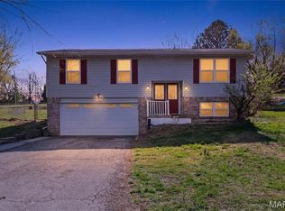 7302 Carriwood Dr, Cedar Hill, MO 63016
