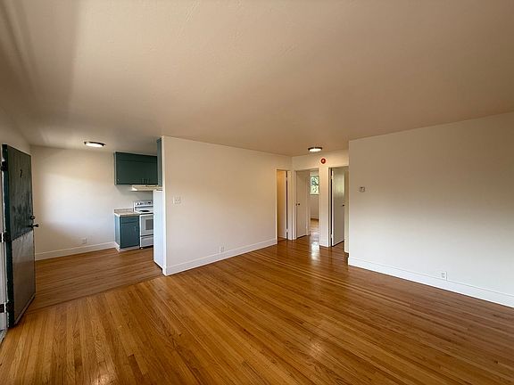 5th image of 3138 California St APT 2