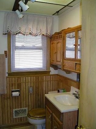 4th image of 7010 W Carmen Ave