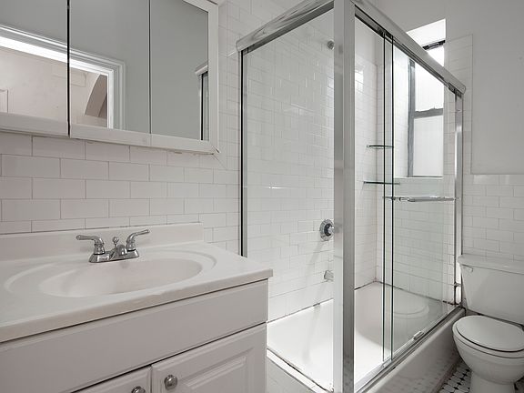 4th image of 304 W 56th St APT 2A