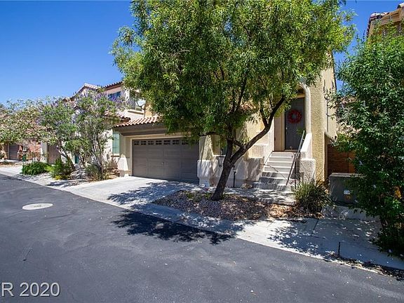 3rd image of 8174 Whiteriver Plateau Ln