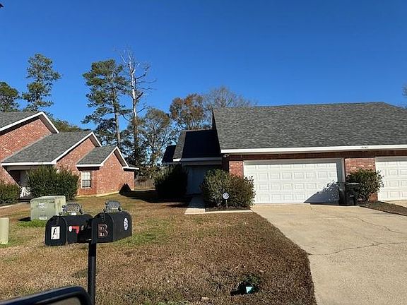 2nd image of 18007 Eastgate Dr #A
