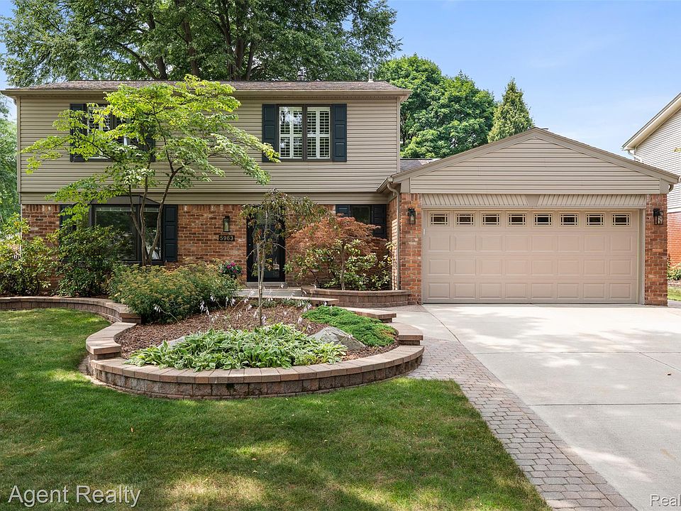 1st image of 5963 Cliffside Dr