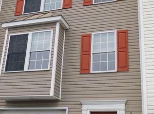 102 Zephyr Ln, Winchester, VA 22602