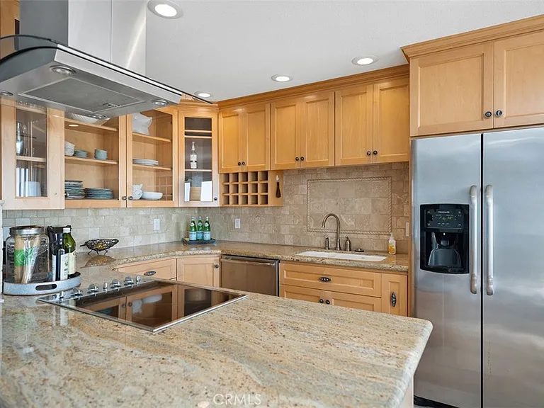 21702 Ocean Vista Dr #B — Photo 25
