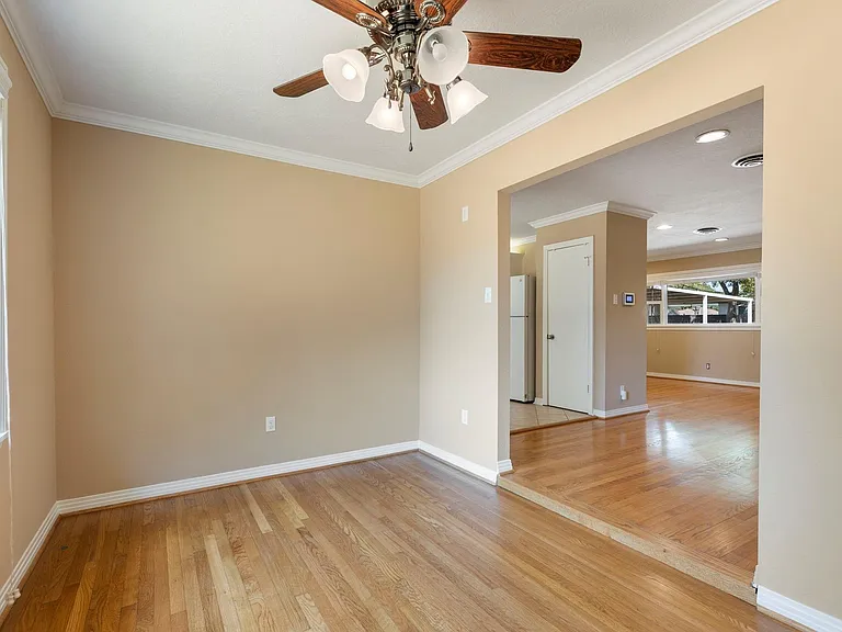 1802 Turnpike Rd — Photo 27