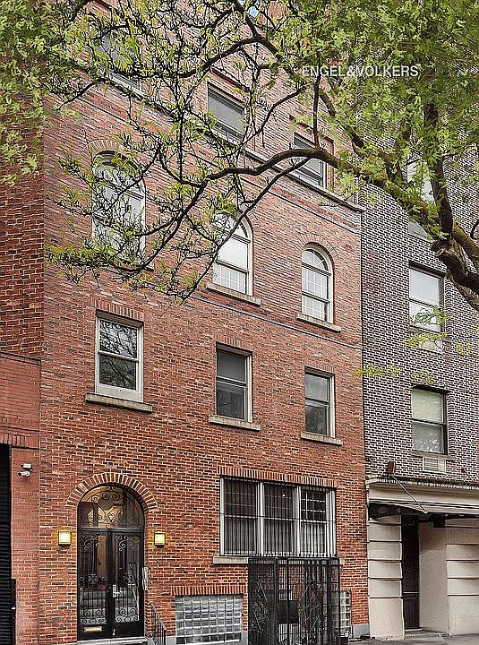 1st image of 83 E 2nd St