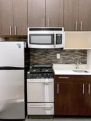 Rented by Algin Management