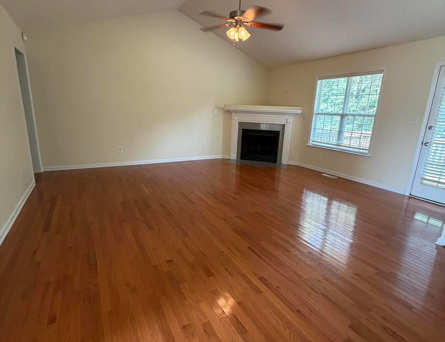 3 bed, 2.0 bath, $2,000 — Photo 1