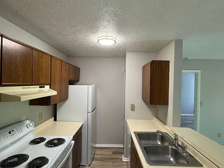 4381 Village Parkway Cir W #2 — Photo 19