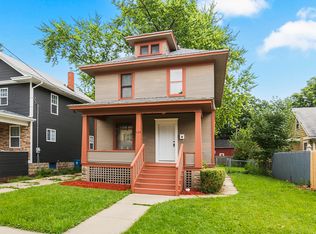 734 Lafayette St, Aurora, IL 60505