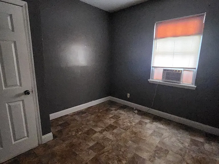 66 Vincent St #2 — Photo 13