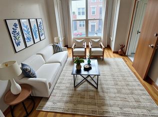 2608 W Augusta Blvd #2F, Chicago, IL 60622