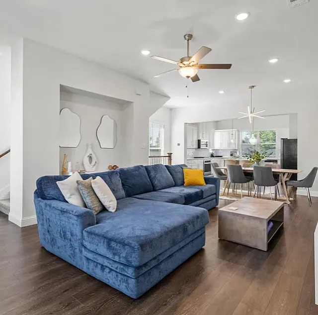 3 bed, 2181 sqft, $3,000 — Photo 4