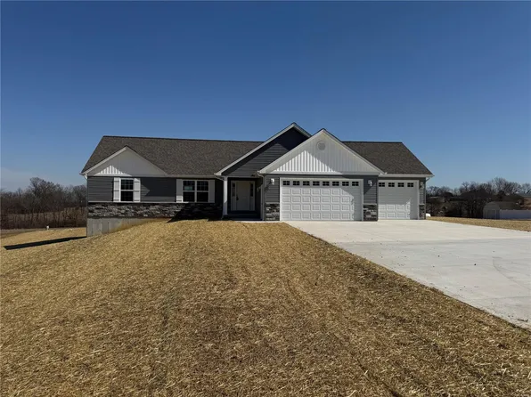 16 Alpine Dr, Troy, MO 63379
