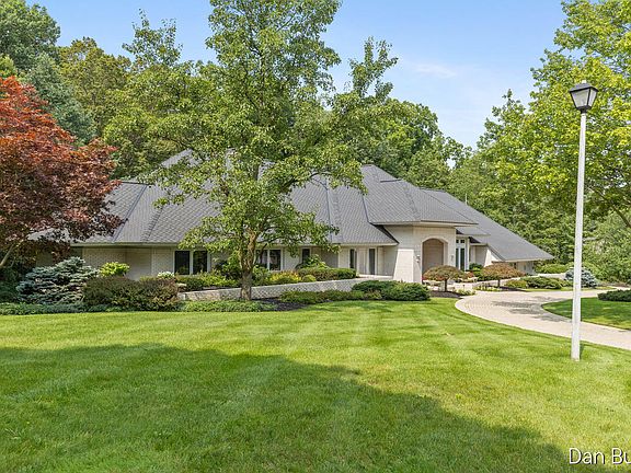 5th image of 5999 Hillsborough Ct SW