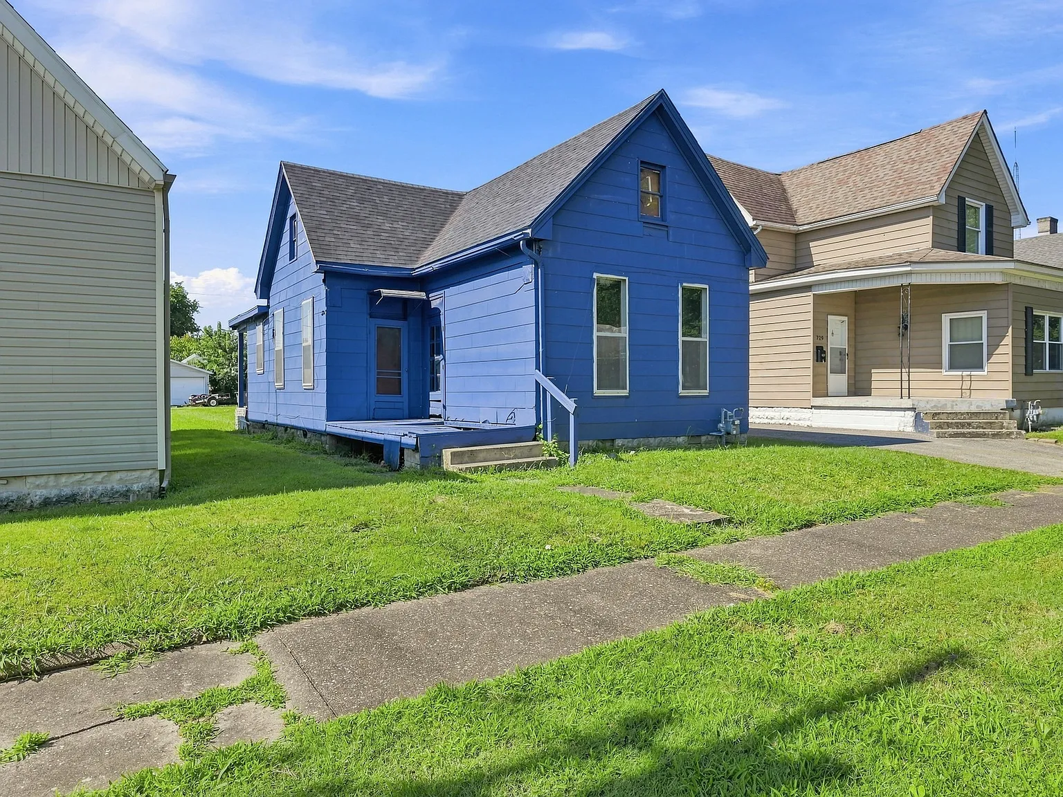3 bed, 1035 sqft, $875 — Photo 1