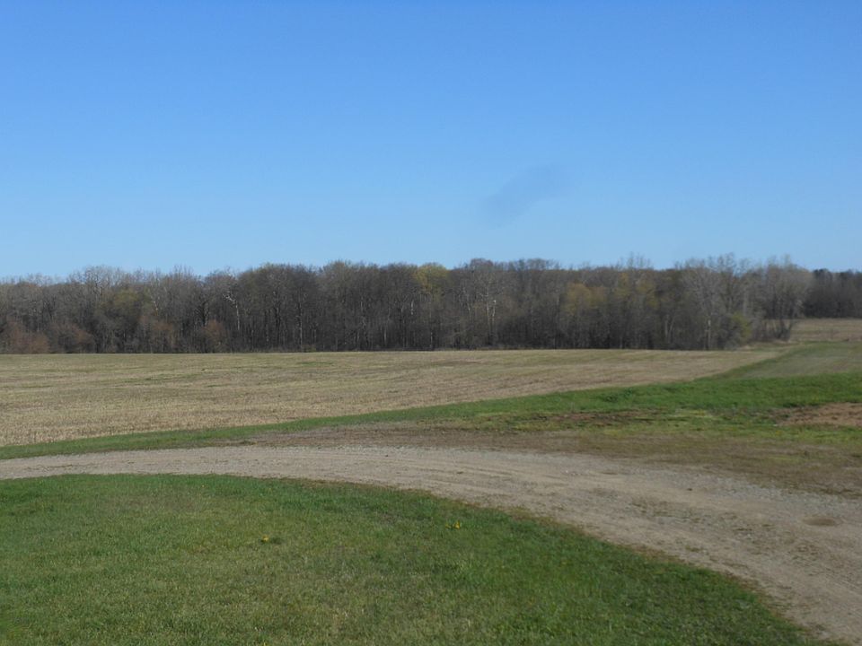 2nd image of E Shawnee Rd